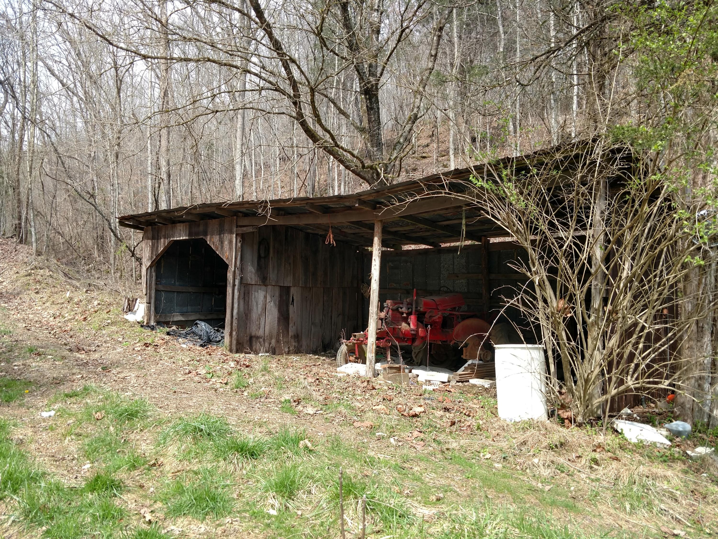 691 Little Creek Road Harrogate, TN 37752 - Photo 5 of 32 IMG_20180326_150128080_HDR