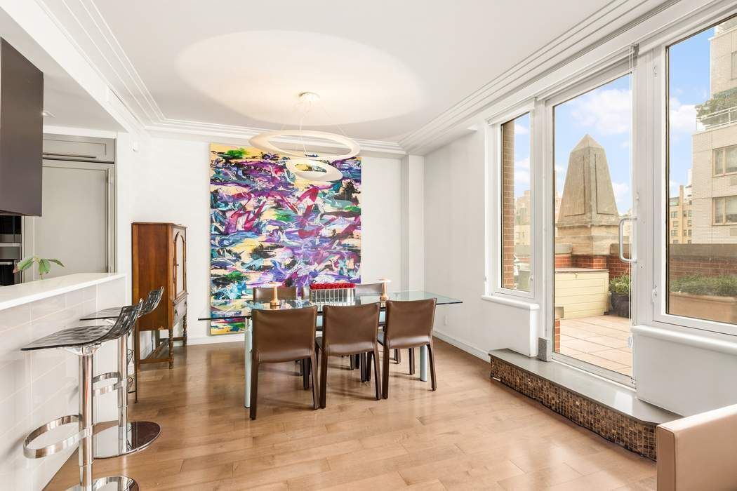 188 East 70th Street, Unit 10D Manhattan, NY 10021 - Photo 4 of 14