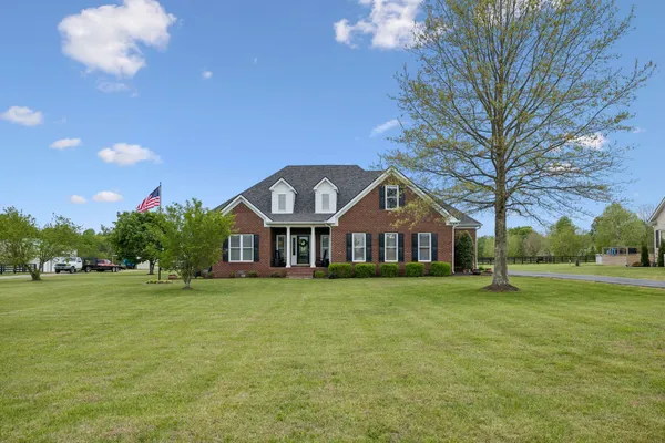 $999,999 | 2575 Mt Vernon Road, Chapel Hill, TN 37034