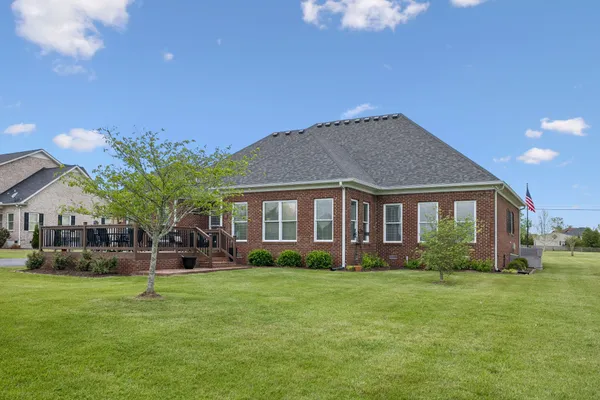 $999,999 | 2575 Mt Vernon Road, Chapel Hill, TN 37034