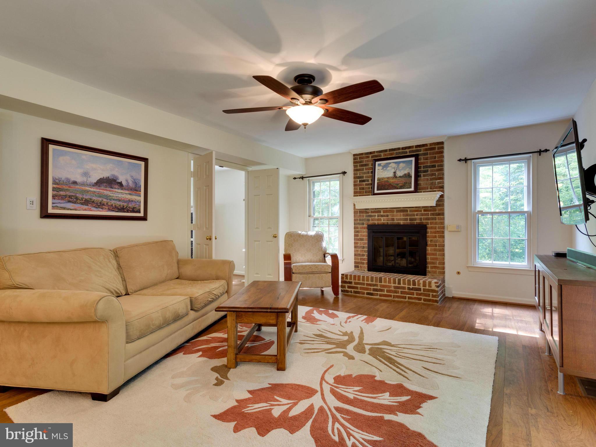 7708 Wilbur Court Springfield, VA 22153 - Photo 5 of 30 Family Room