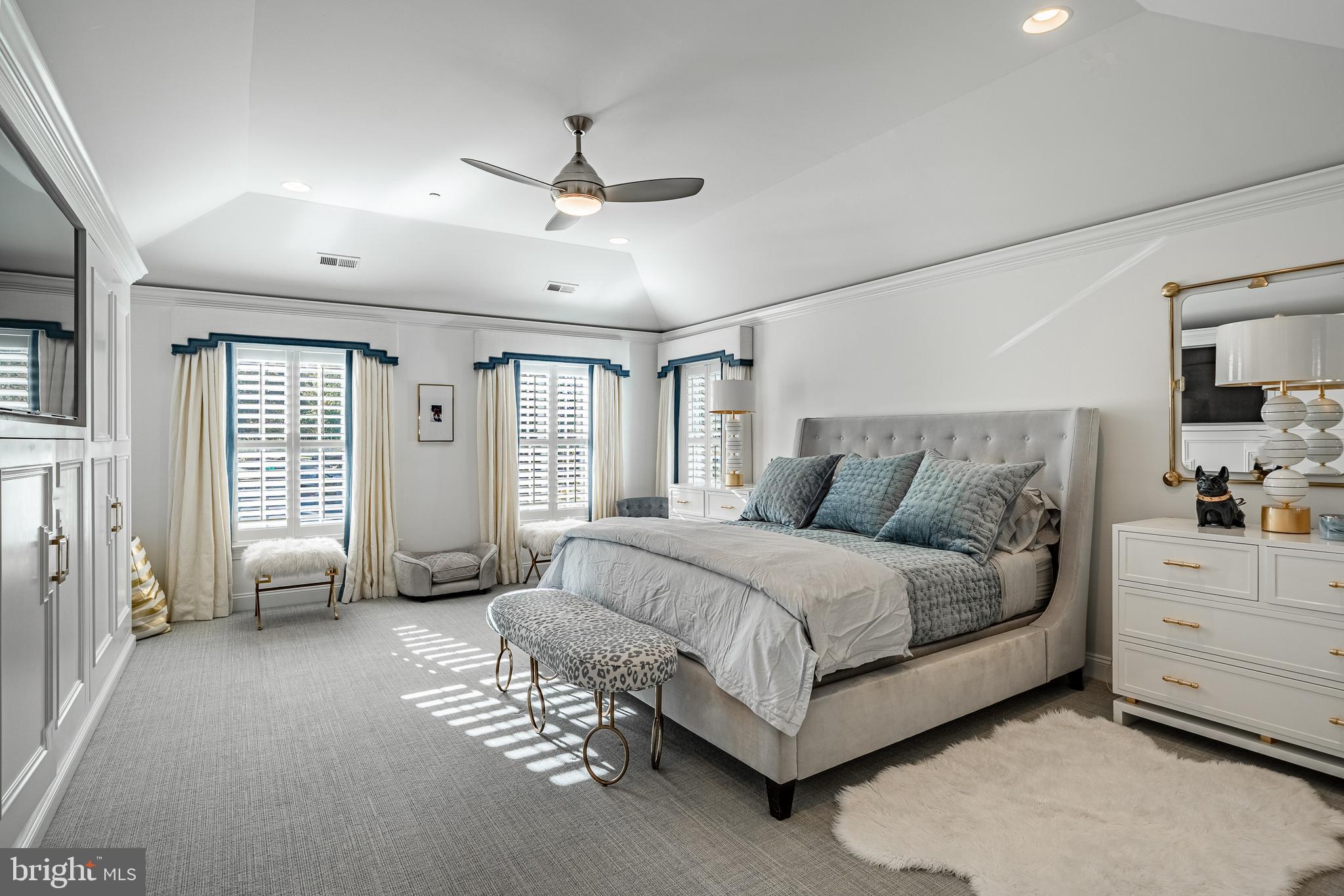1053 Whitegate Road Wayne, PA 19087 - Photo 19 of 51 a spacious bedroom with a bed and window