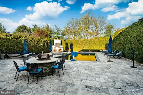 $3,000,000 | 1053 Whitegate Road, Wayne, PA 19087