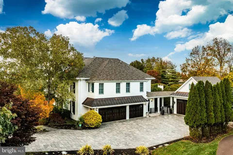 $3,000,000 | 1053 Whitegate Road, Wayne, PA 19087