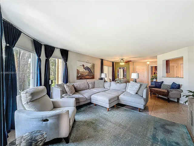 $254,999 | 2647 Northwest 33rd Street, Unit 2306, Oakland Park, FL 33309