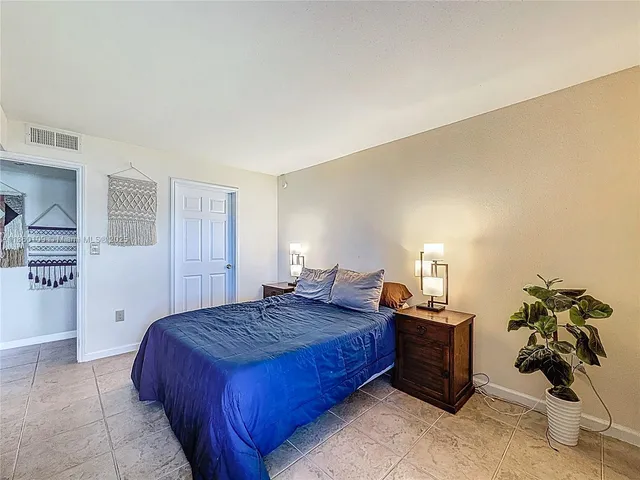 $254,999 | 2647 Northwest 33rd Street, Unit 2306, Oakland Park, FL 33309