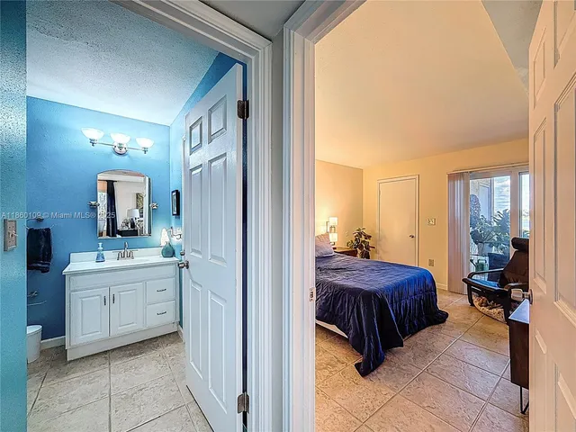 $254,999 | 2647 Northwest 33rd Street, Unit 2306, Oakland Park, FL 33309