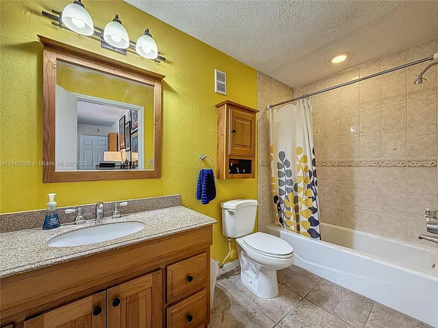 $254,999 | 2647 Northwest 33rd Street, Unit 2306, Oakland Park, FL 33309