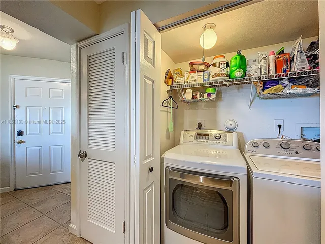 $254,999 | 2647 Northwest 33rd Street, Unit 2306, Oakland Park, FL 33309