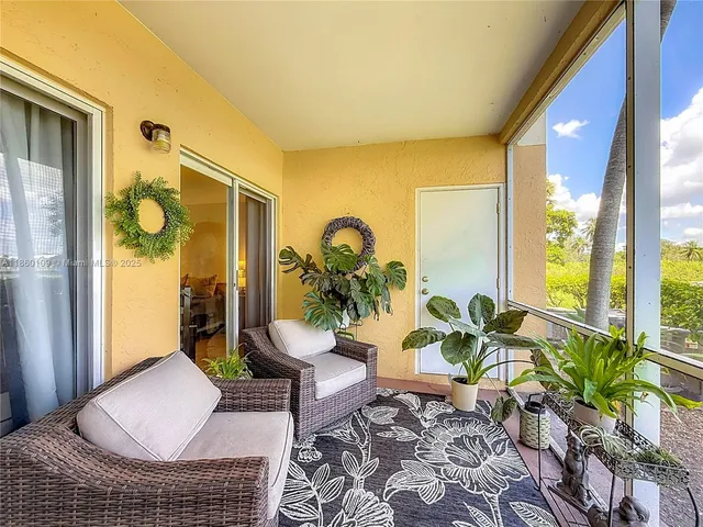 $254,999 | 2647 Northwest 33rd Street, Unit 2306, Oakland Park, FL 33309