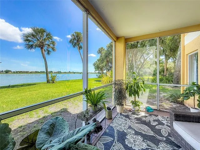 $254,999 | 2647 Northwest 33rd Street, Unit 2306, Oakland Park, FL 33309