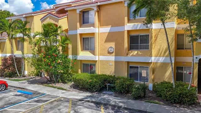 $254,999 | 2647 Northwest 33rd Street, Unit 2306, Oakland Park, FL 33309