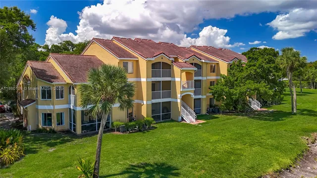 $254,999 | 2647 Northwest 33rd Street, Unit 2306, Oakland Park, FL 33309