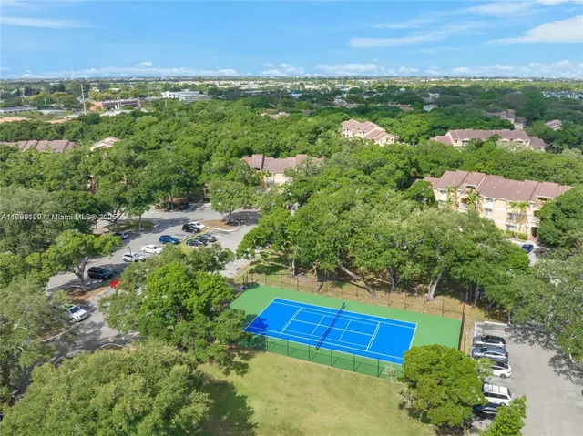 $254,999 | 2647 Northwest 33rd Street, Unit 2306, Oakland Park, FL 33309