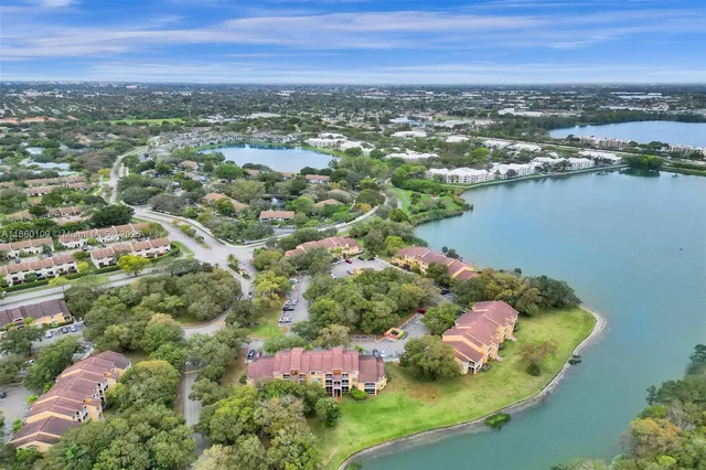 $254,999 | 2647 Northwest 33rd Street, Unit 2306, Oakland Park, FL 33309