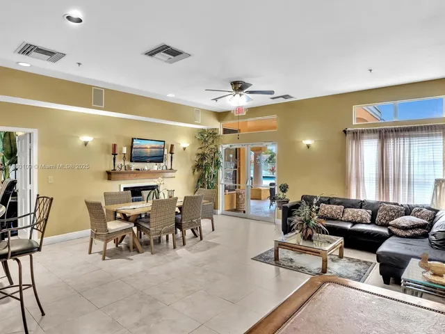 $254,999 | 2647 Northwest 33rd Street, Unit 2306, Oakland Park, FL 33309