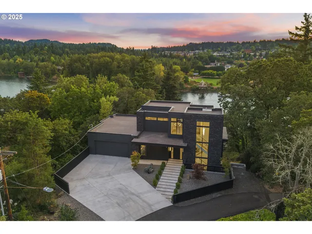 a picture of floor plan