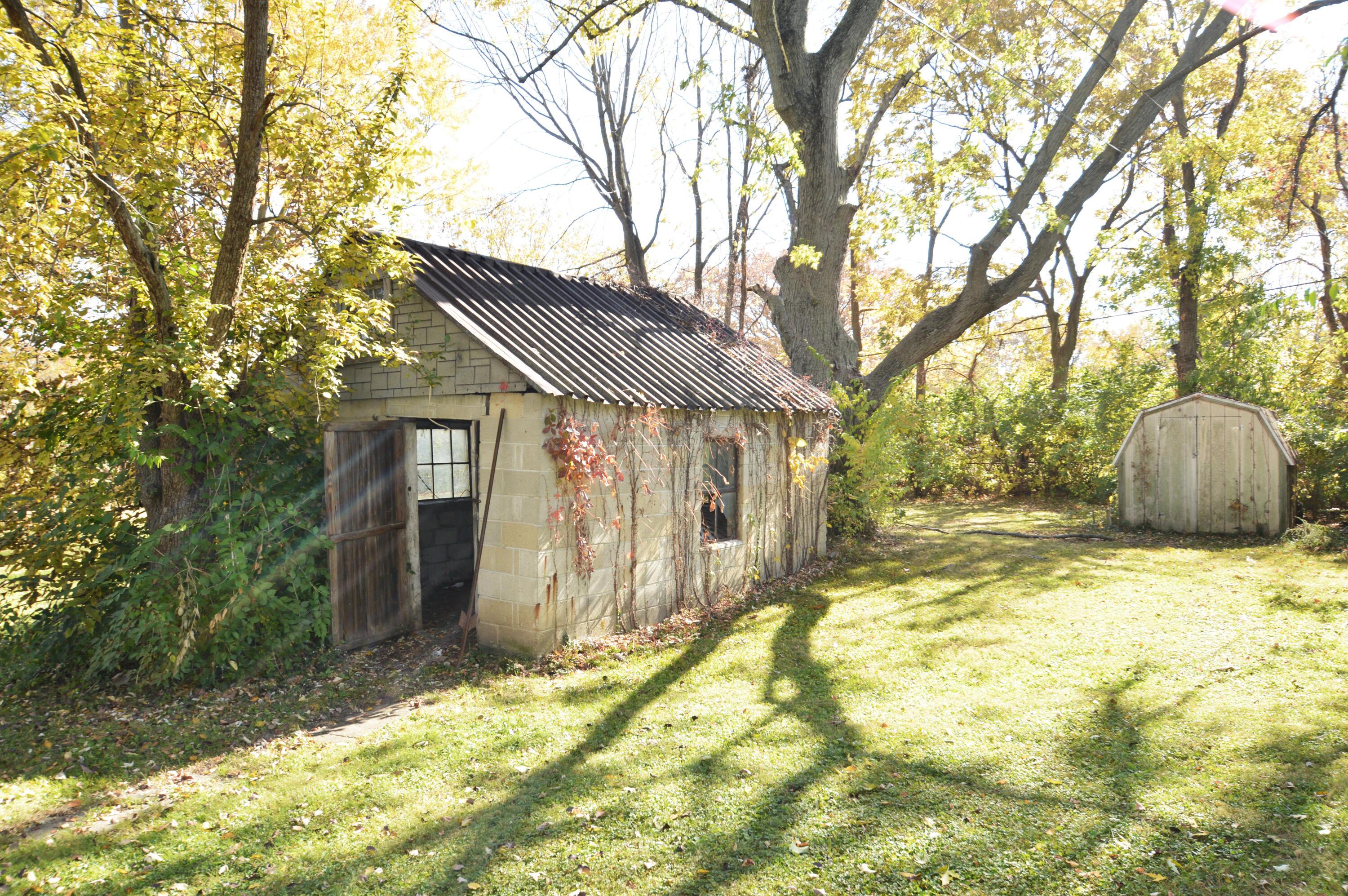 3347 Dover Road Columbus, OH 43204 - Photo 40 of 46 Outbuilding and Shed