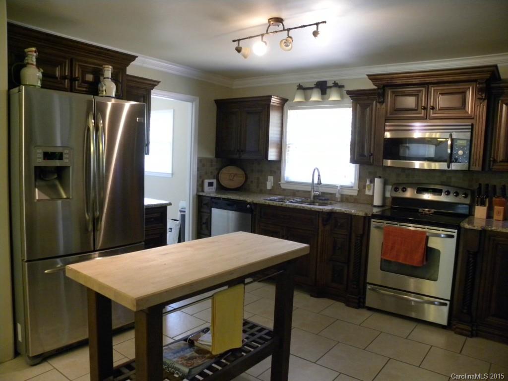 709 Rugby Drive Lancaster, SC 29720 - Photo 5 of 13 Gallery Image 5