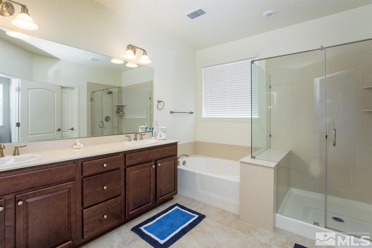 7264 Rutherford Drive Reno, NV 89506 - Photo 13 of 25 Photo 13