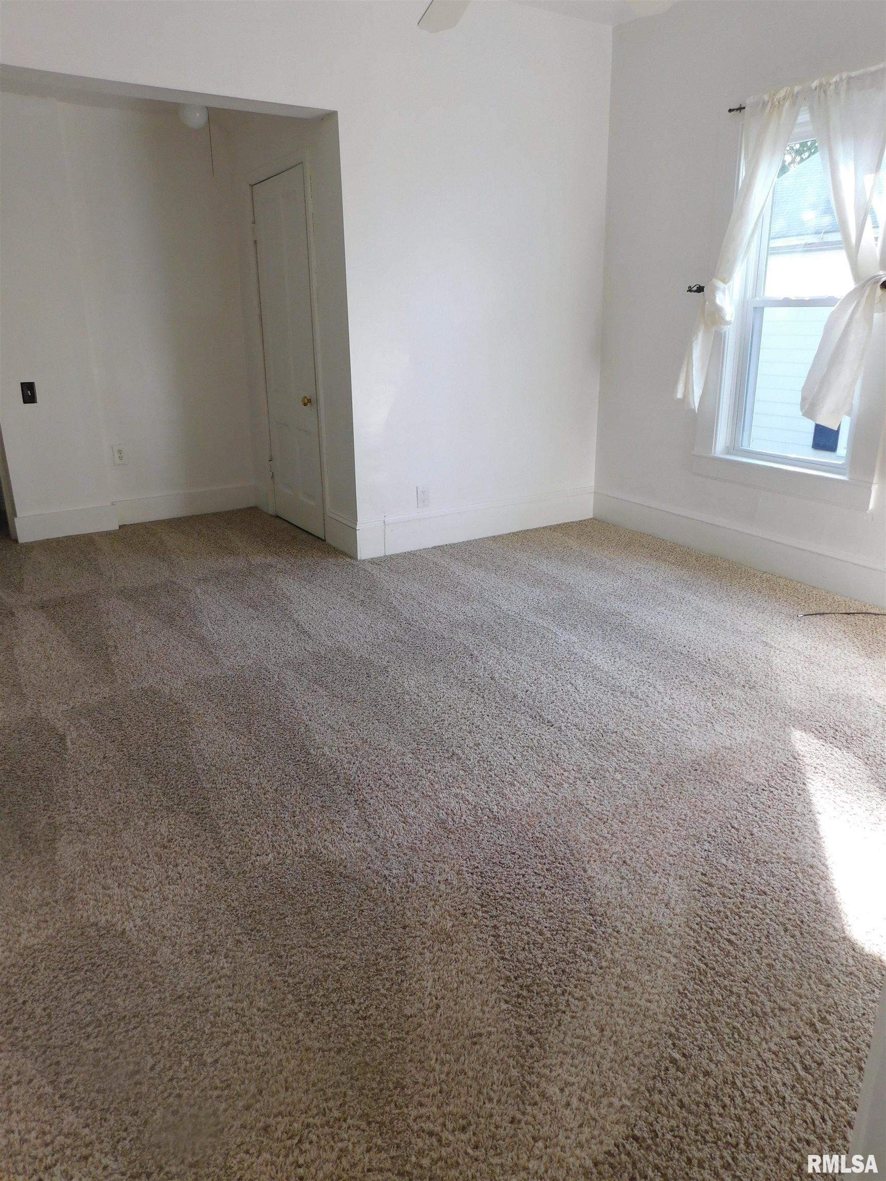 1624 9th Avenue Moline, IL 61265 - Photo 13 of 32