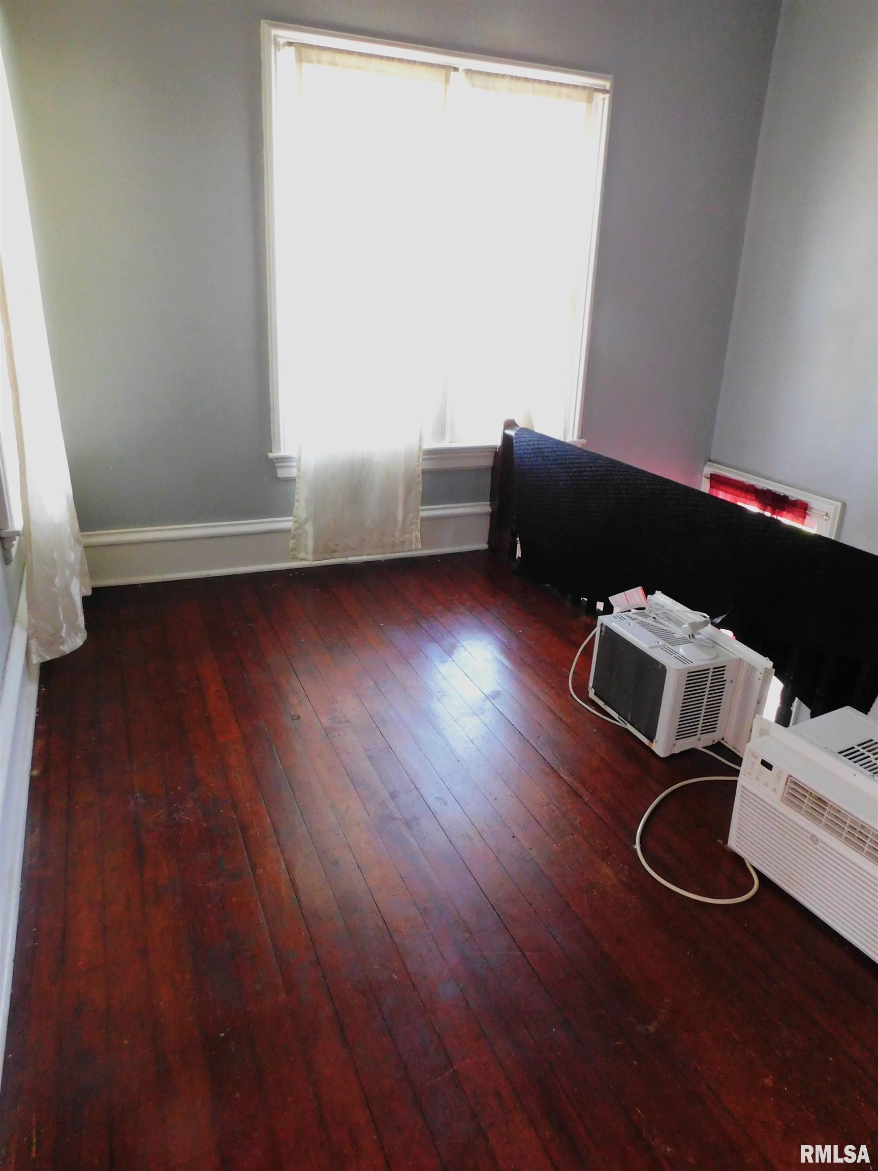 1624 9th Avenue Moline, IL 61265 - Photo 17 of 32