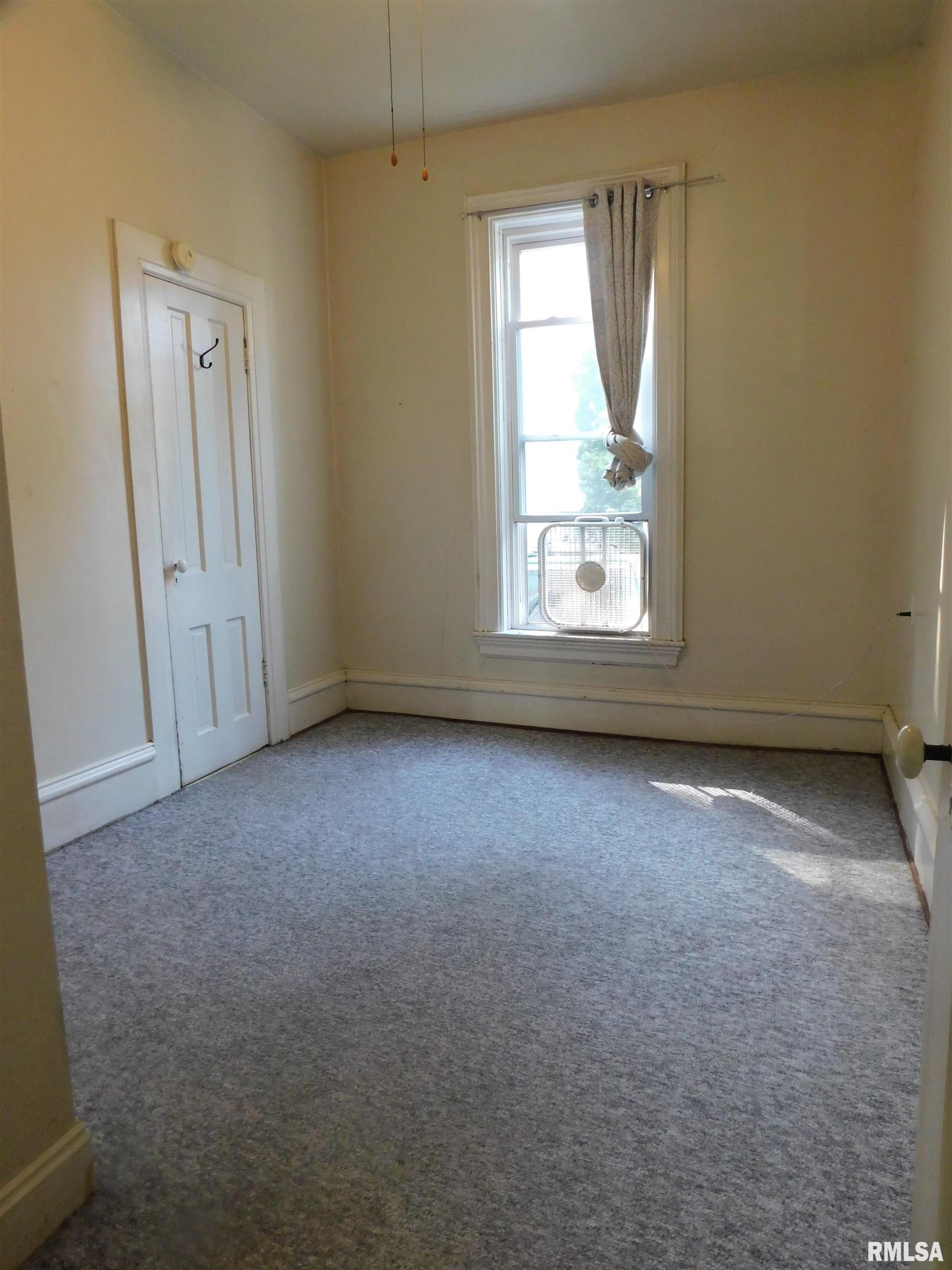 1624 9th Avenue Moline, IL 61265 - Photo 9 of 32