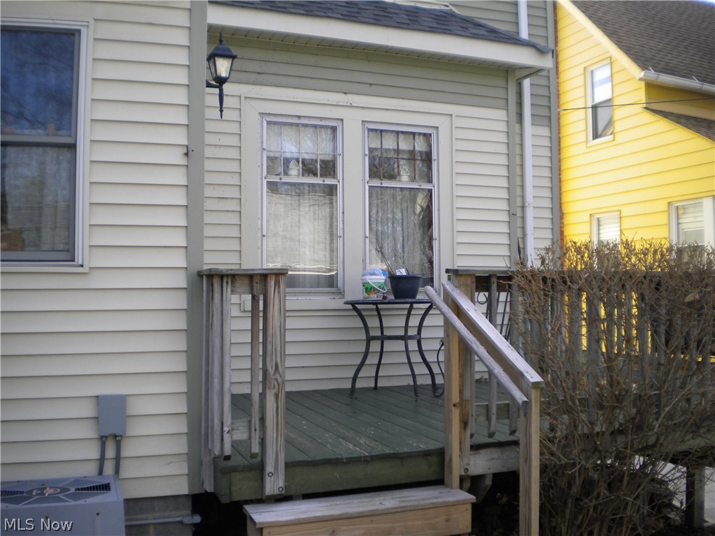 18215 Landseer Road Cleveland, OH 44119 - Photo 15 of 21 Gallery Image 15