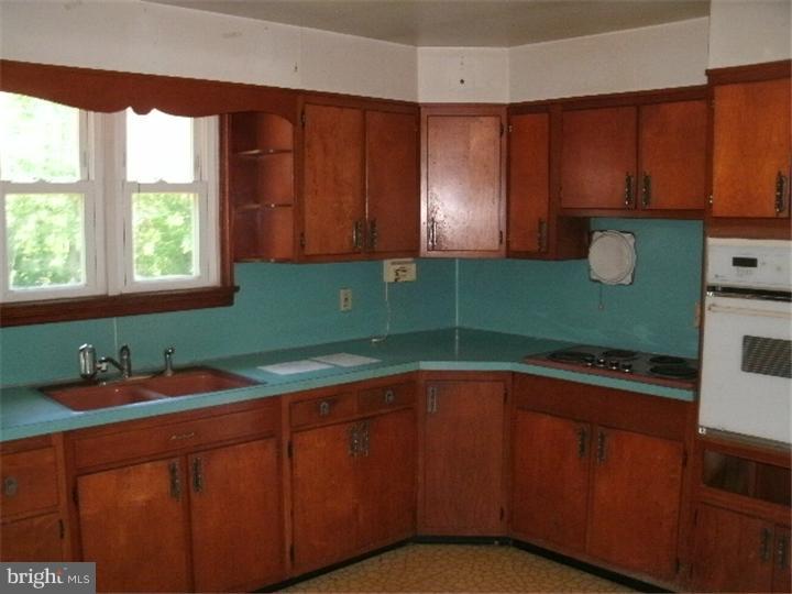 194 Forgedale Road Barto, PA 19504 - Photo 6 of 13 Gallery Image 6