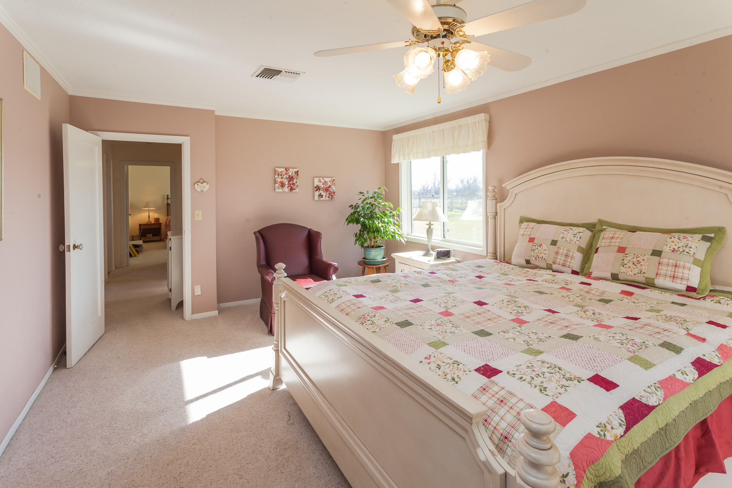 21877 Kimberly Road Anderson, CA 96007 - Photo 11 of 21 Master Bedroom