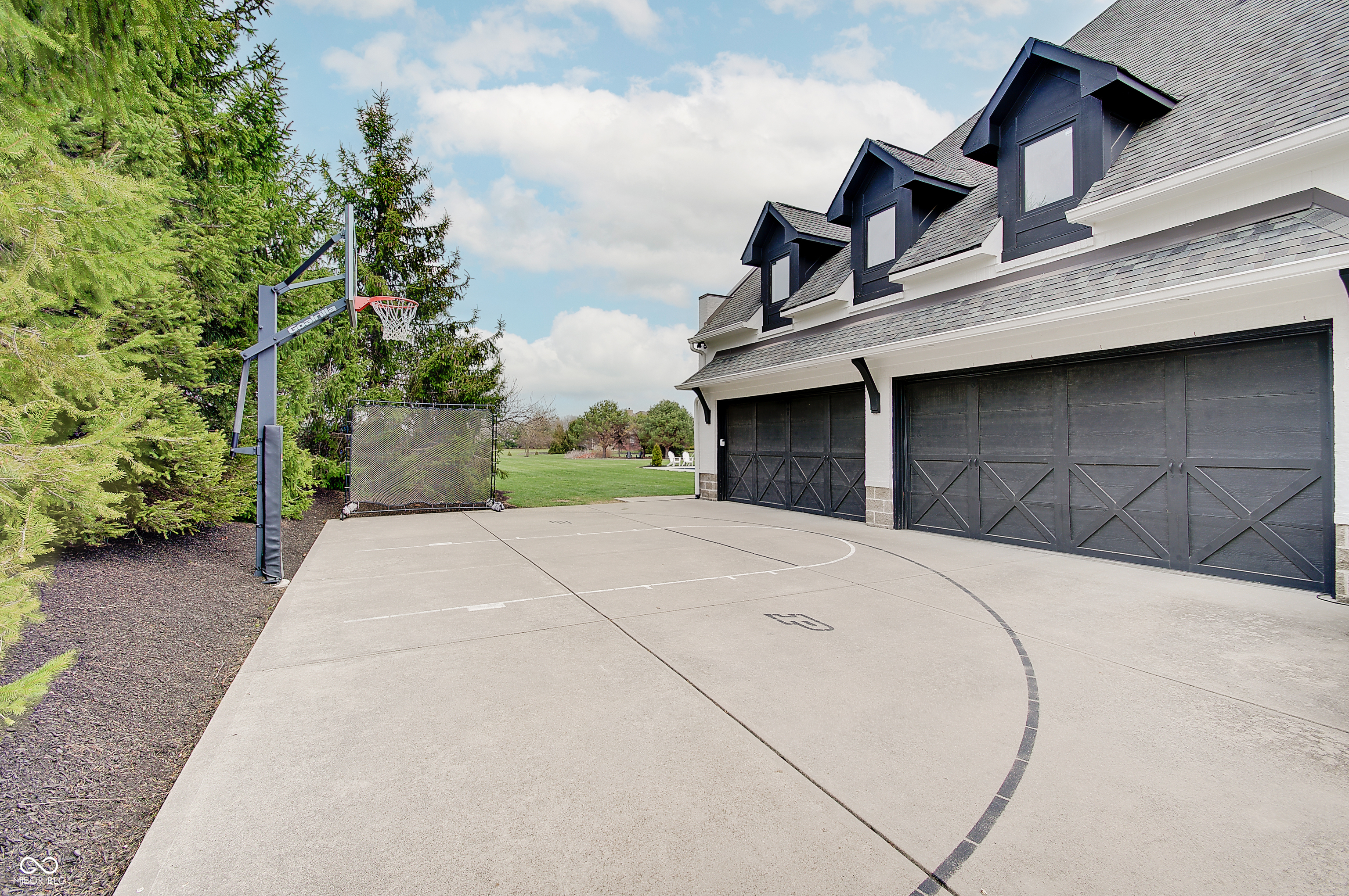 7850 Cheval Rue Court Zionsville, IN 46077 - Photo 11 of 75