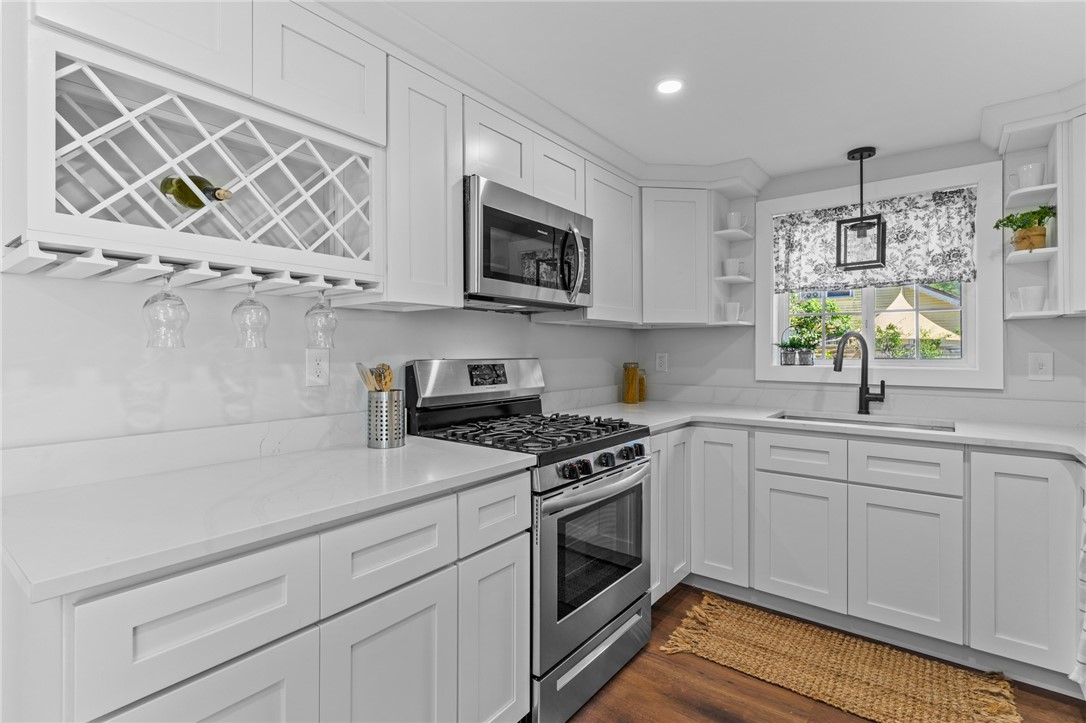 55 Overlea Road North Smithfield, RI 02896 - Photo 11 of 39
