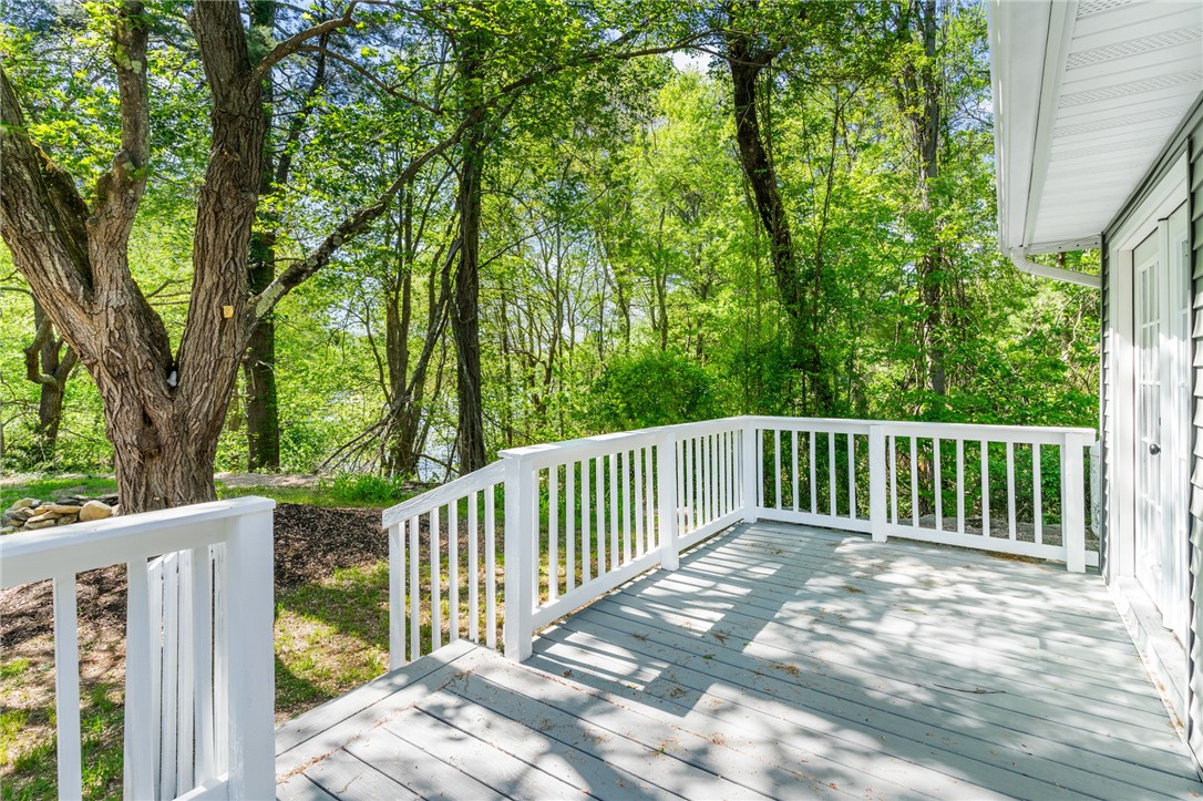 55 Overlea Road North Smithfield, RI 02896 - Photo 5 of 39