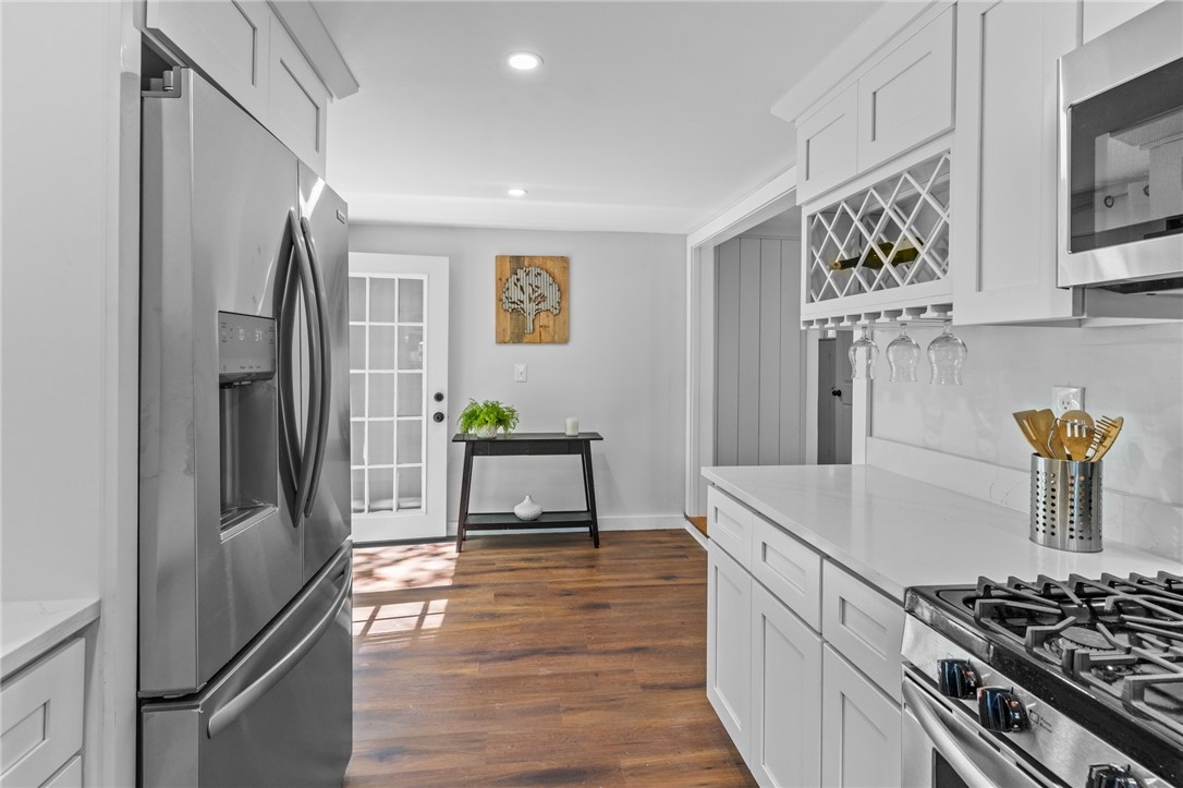 55 Overlea Road North Smithfield, RI 02896 - Photo 8 of 39
