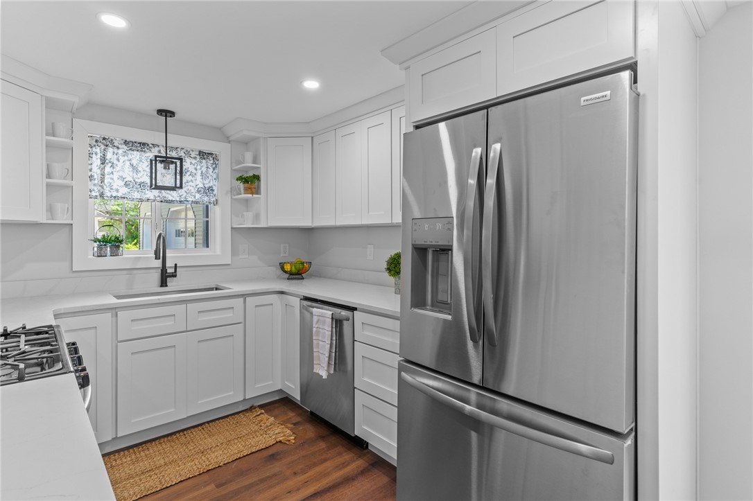 55 Overlea Road North Smithfield, RI 02896 - Photo 9 of 39