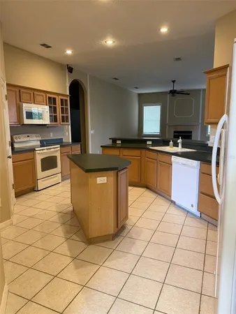$2,600 | 6833 Hidden Glade Place, Sanford, FL 32771