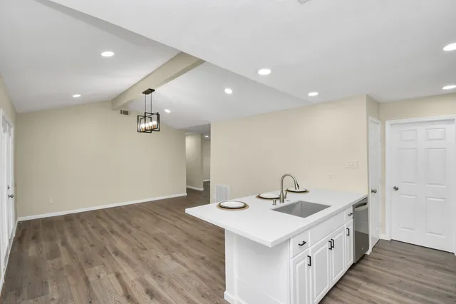 $249,995 | 531 Edgebrook Drive, Houston, TX 77034