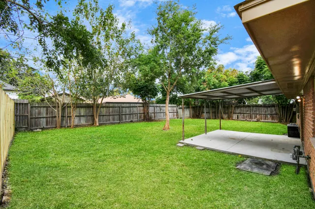 $249,995 | 531 Edgebrook Drive, Houston, TX 77034