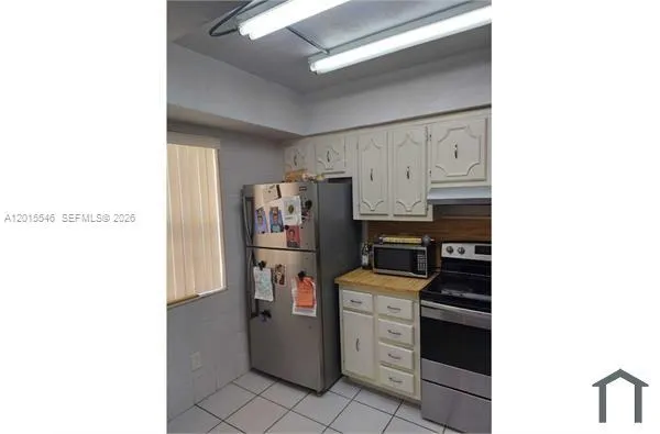 $1,700 | 207 Northeast 141st Street, Unit 614, Miami, FL 33161