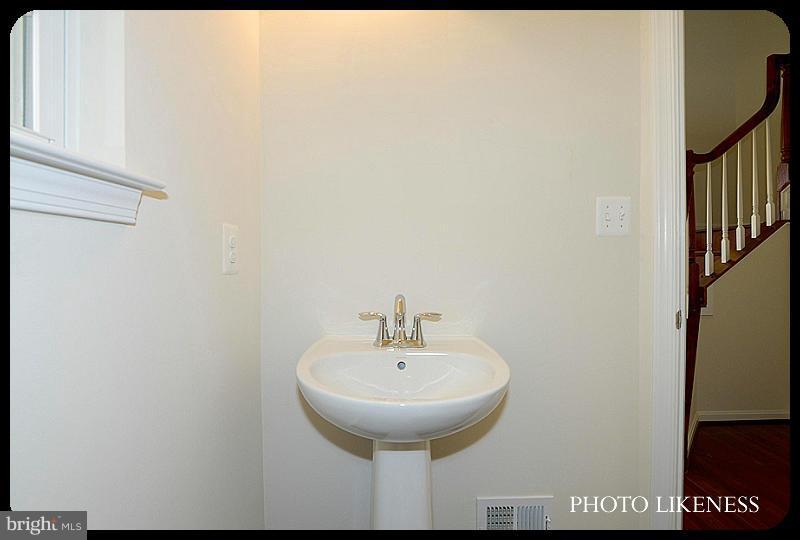 6188 Hanover Road Hanover, MD 21076 - Photo 13 of 28 Bath