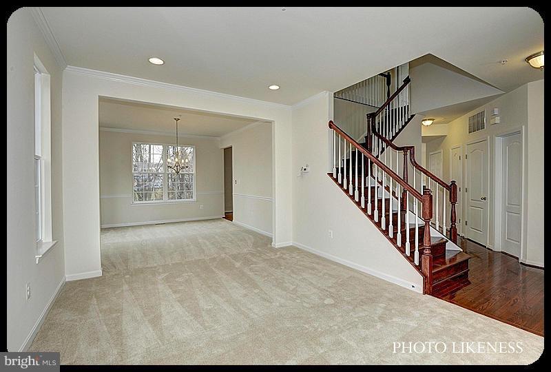 6188 Hanover Road Hanover, MD 21076 - Photo 14 of 28 Living Room