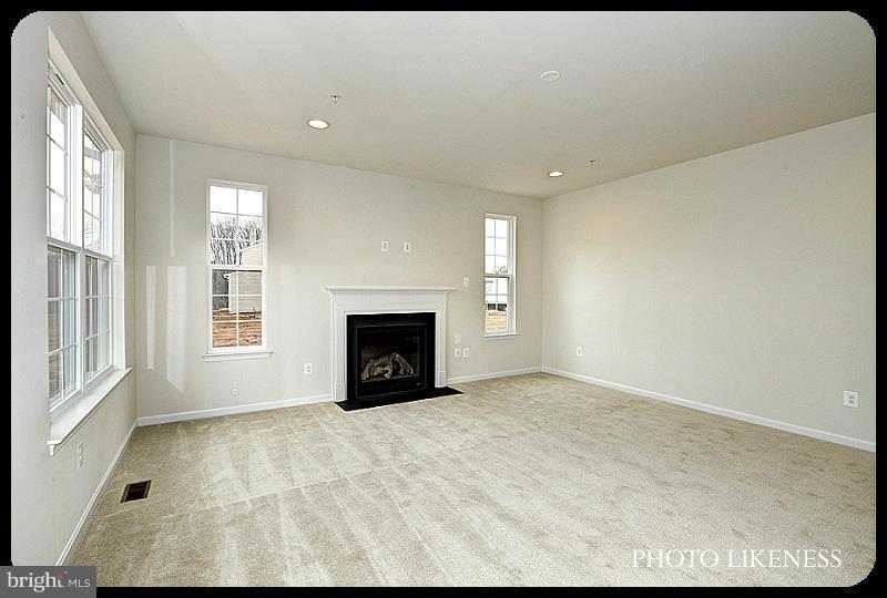 6188 Hanover Road Hanover, MD 21076 - Photo 10 of 28 Family Room