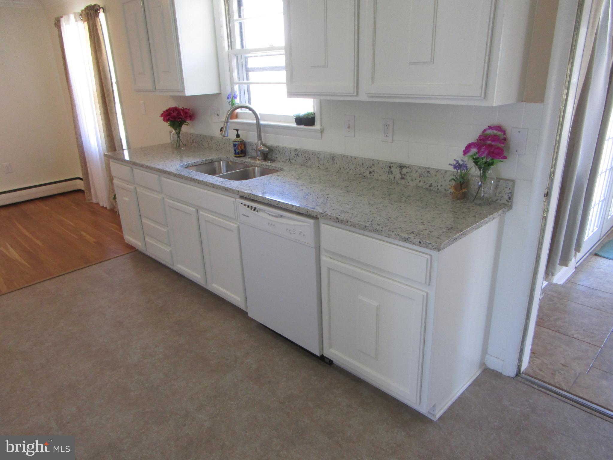 2130 Briggs Chaney Road Silver Spring, MD 20905 - Photo 4 of 28