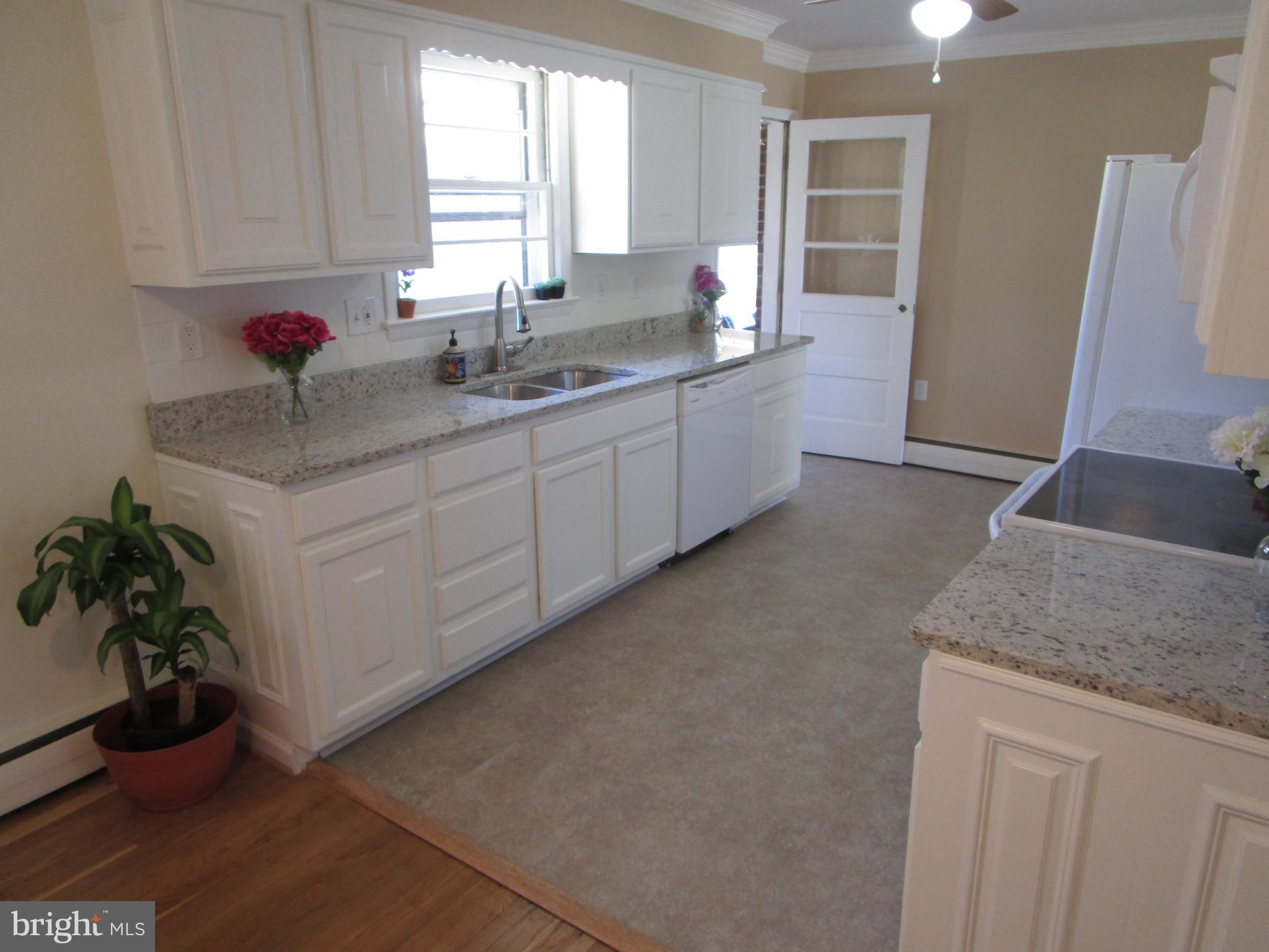 2130 Briggs Chaney Road Silver Spring, MD 20905 - Photo 5 of 28