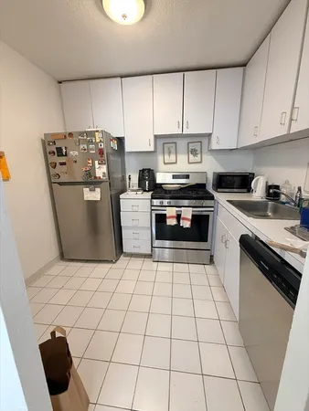 $3,150 | 77 Pond Avenue, Unit 312, Brookline, MA 02445