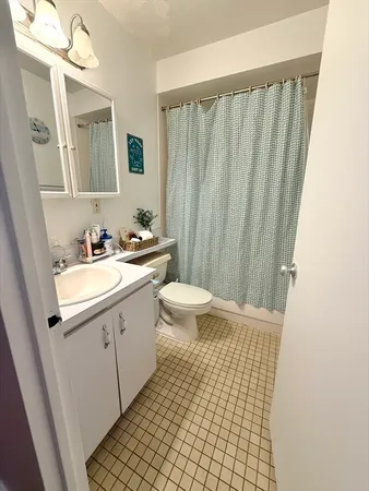 $3,150 | 77 Pond Avenue, Unit 312, Brookline, MA 02445