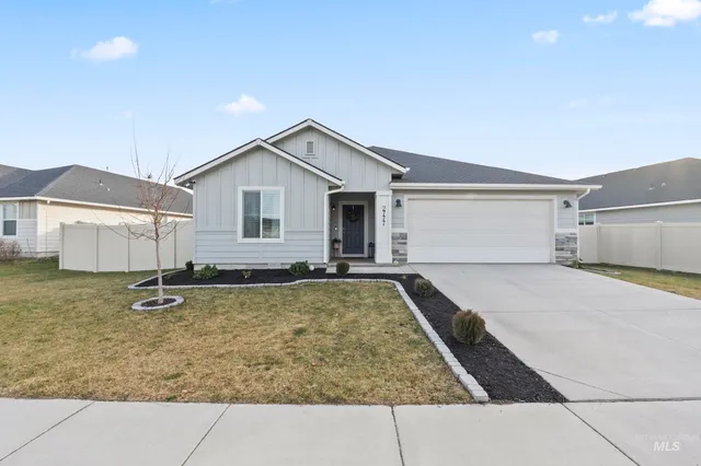 $385,000 | 2777 West Midnight Drive, Kuna, ID 83634