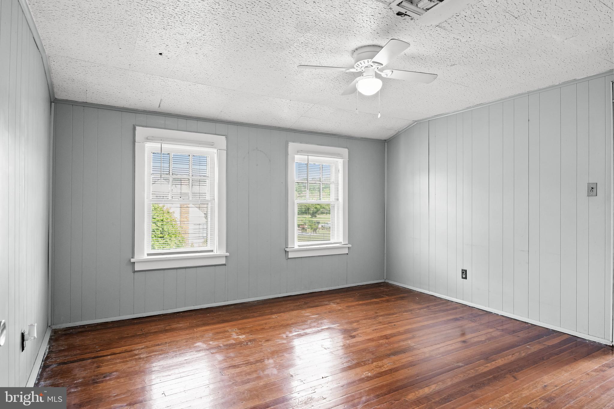 127 Hurffville Grenloch Road Sewell, NJ 08080 - Photo 13 of 30 Bedroom 3 wonderfully laid out