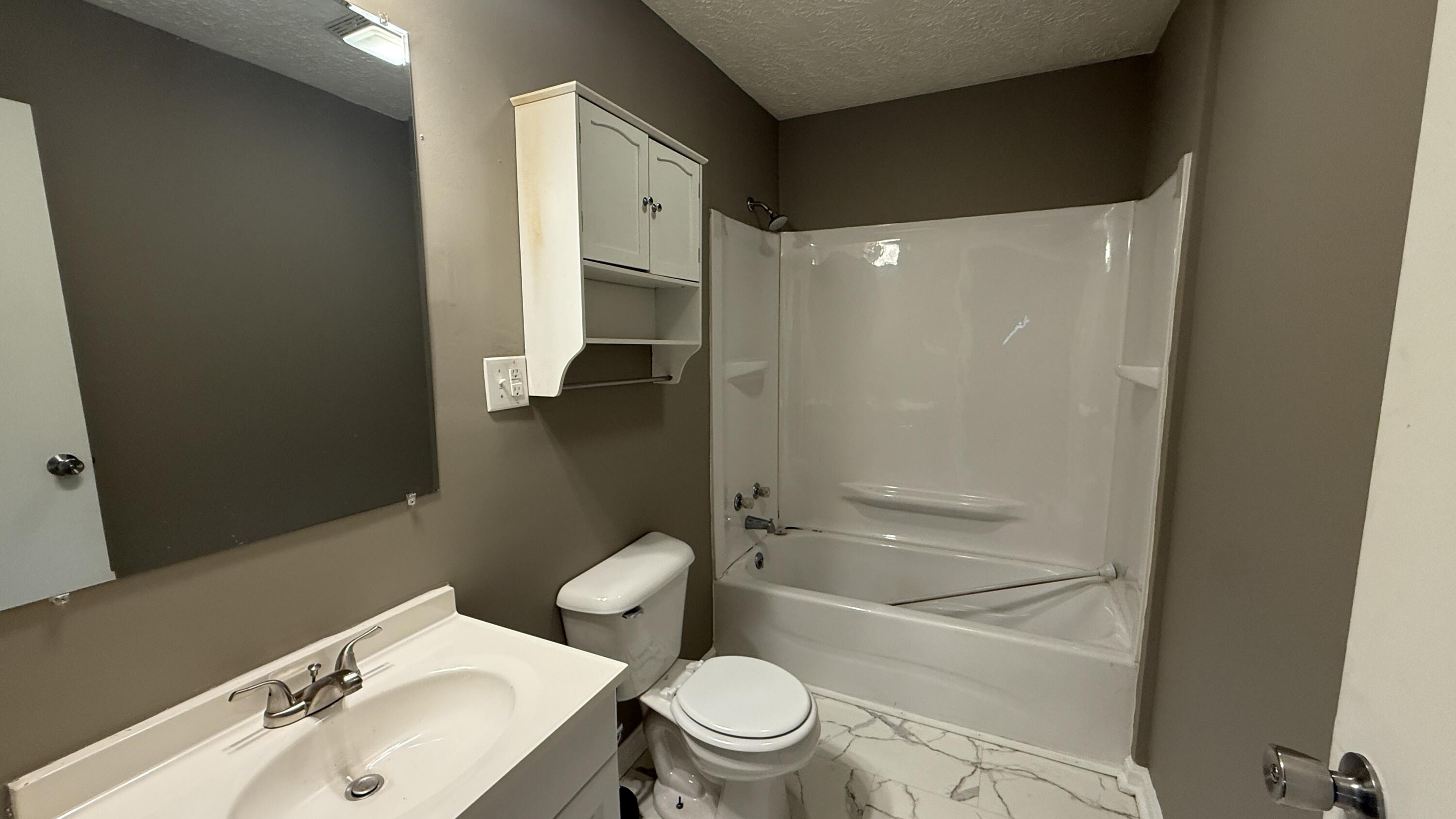 766 Mt Vernon Road Berea, KY 40403 - Photo 6 of 10 758 Mt Vernon Road Interior