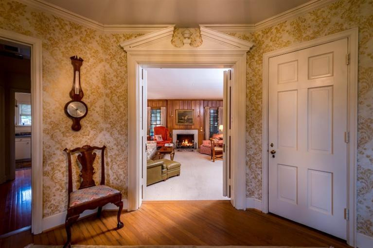 211 Barrow Road Lexington, KY 40502 - Photo 4 of 21 Photo 4